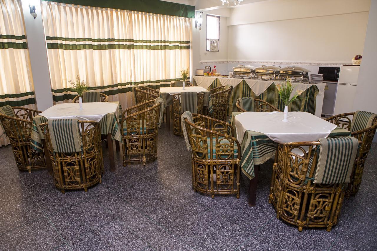 Meridian Hotel & Restaurant Dakhin Kattali Exterior foto